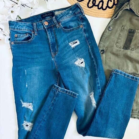 Aeropostale Distressed High Waisted Cropped Jegging Denim Midwash - Picture 1 of 5